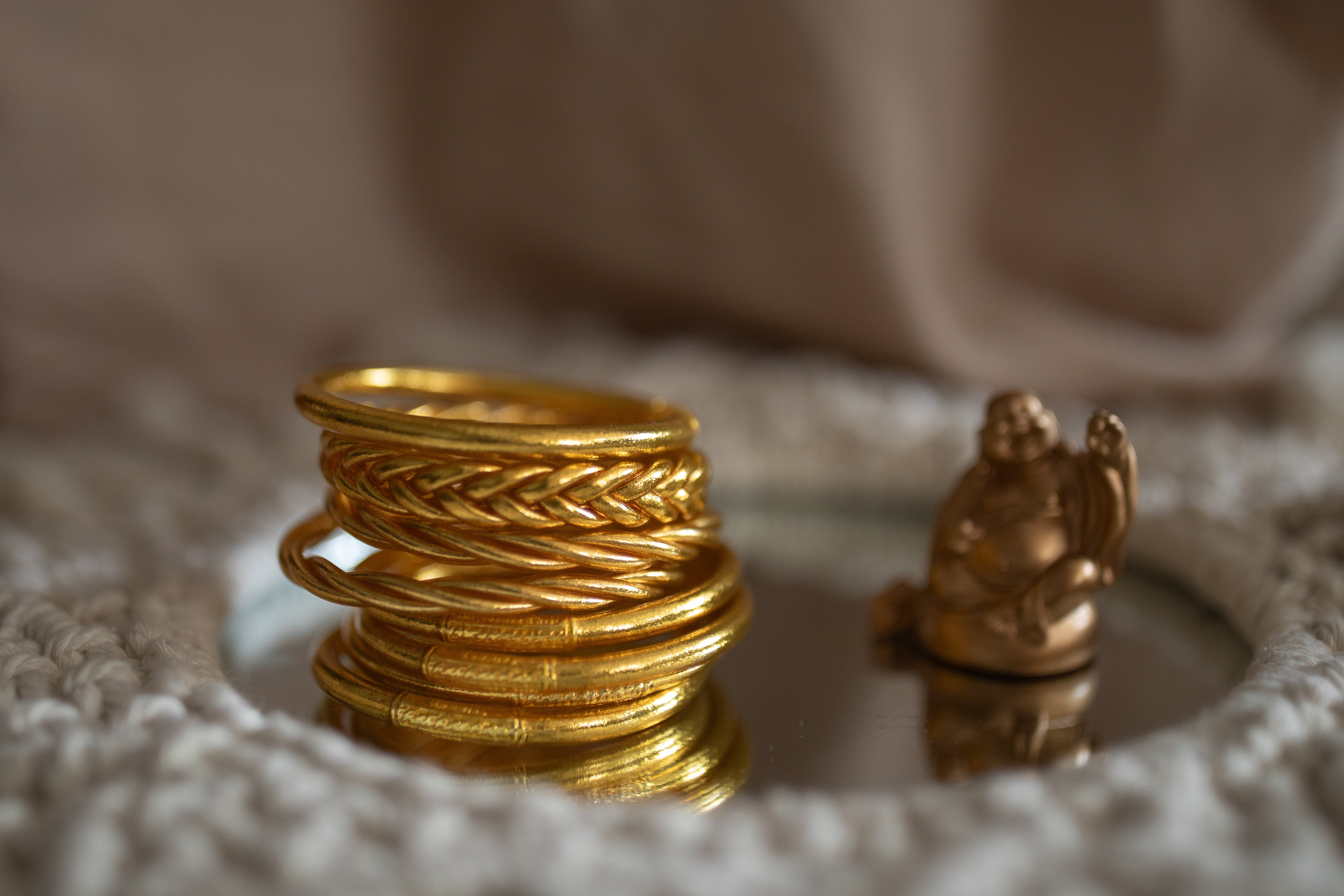 The Meaning Behind Buddhist Jewelry: Symbols and Intentions