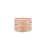 Pulsera Champagne MANIKĀ Classic Bangle, regalo de joyería minimalista en tono champaña