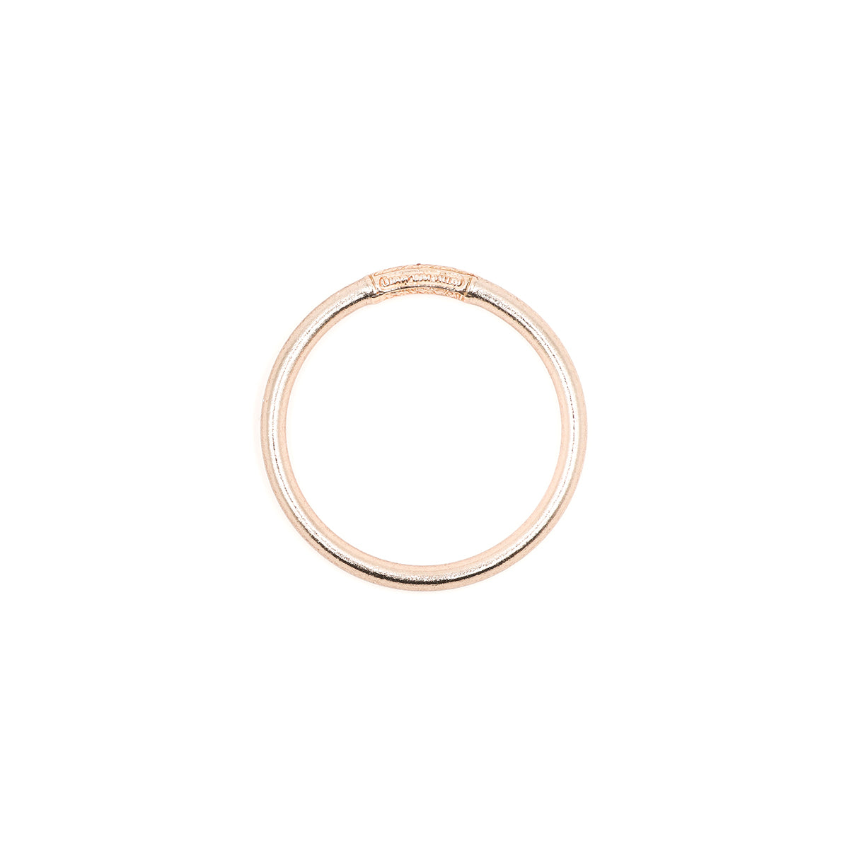 Pulsera Champagne Classic Bangle MANIKĀ vista lateral, resistente al agua y ligera